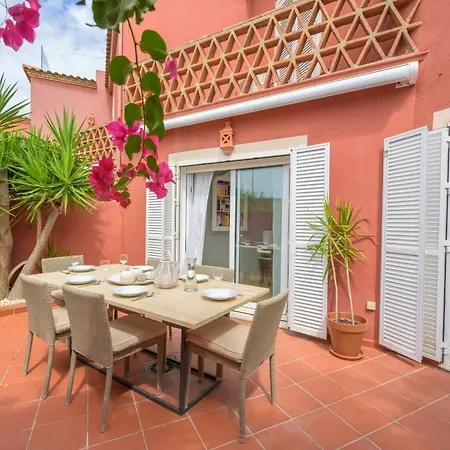 Beautiful Frontline Townhouse Marbella