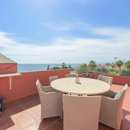 Holiday home Beautiful Frontline Townhouse *