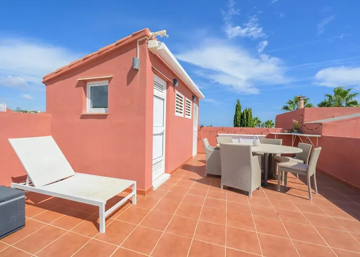 Beautiful Frontline Townhouse * Marbella