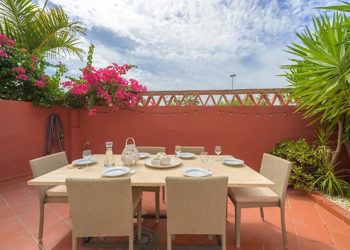 Beautiful Frontline Townhouse * Marbella